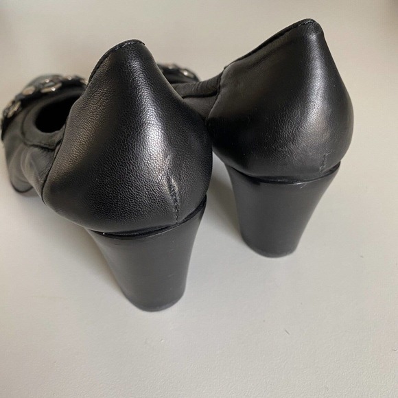 AGL Attilio Giusti Leombruni Pump Black Leather Patent Cap Toe Block Hee… - Picture 5 of 6